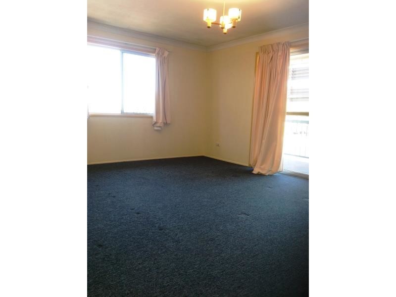 1/115a Canning Street, The Range QLD 4700